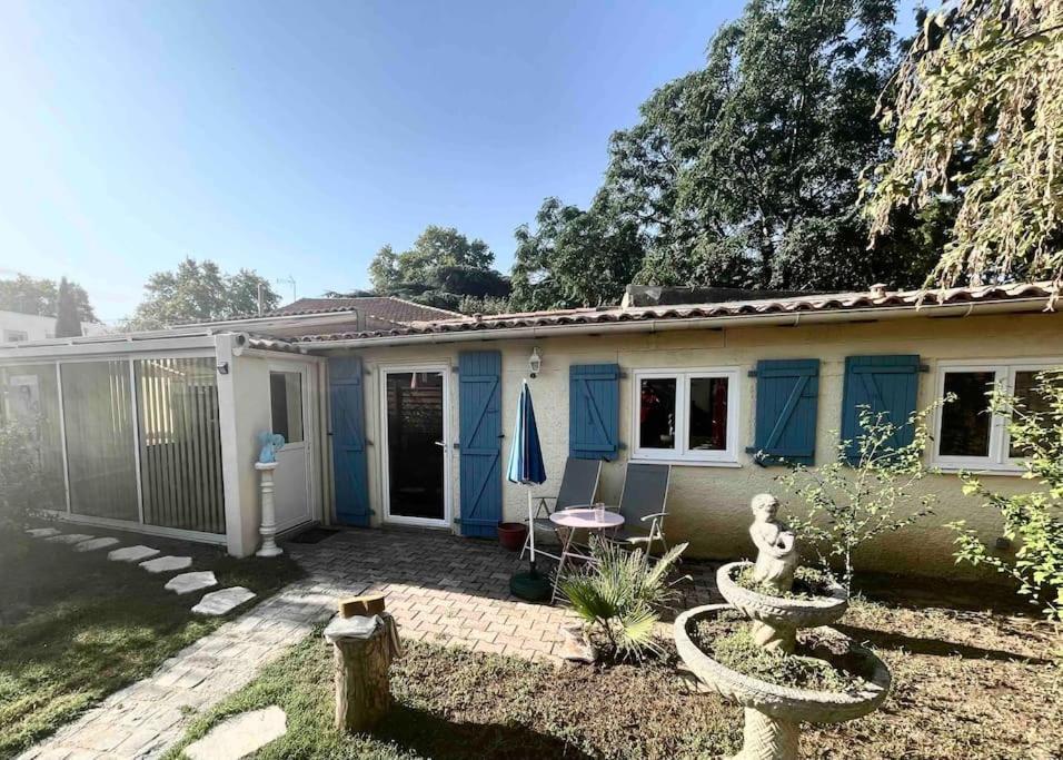 Houdarling Chalet Et Spa Hammam Jacuzzi Et Sauna Nimes Exterior photo